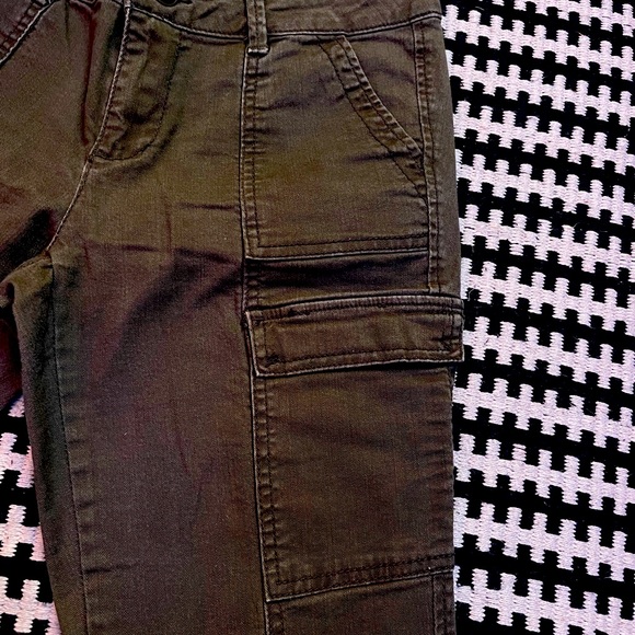 Pants - Picture 2 of 3